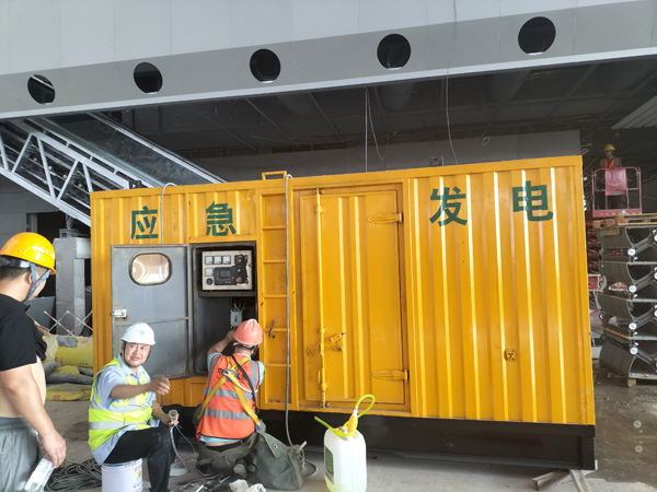 商城怎样判断空气滤清器是否需要更换？