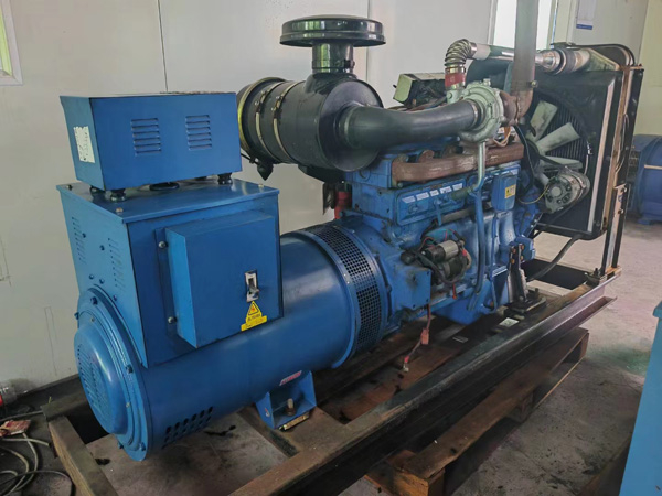 商城100kW柴油发电机组使用多级机油有哪些优缺点？